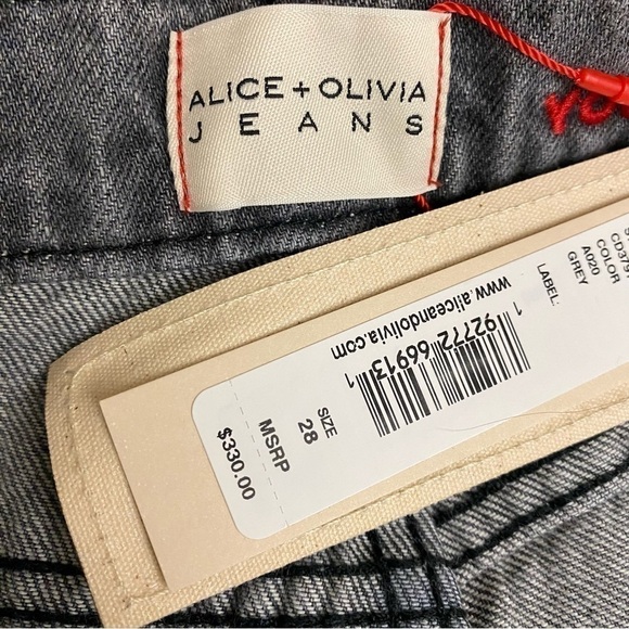 NEW Alice + Olivia Amazing Distressed High Waist Raw Cuffed Boyfriend Jeans - Picture 7 of 8